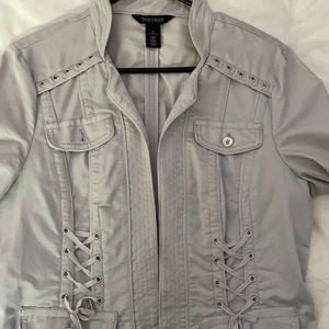 WHITE HOUSE BLACK MARKET Women’s grey jacket
